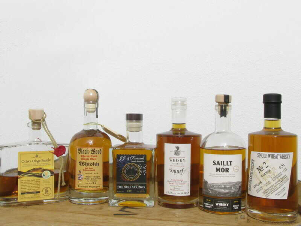 Whisky auswahl: Saillt Mór, Blaue Maus, Schwarzwaldbrennerei, Grüner Baum, Brennerei Preiser, No9 Spirituosen